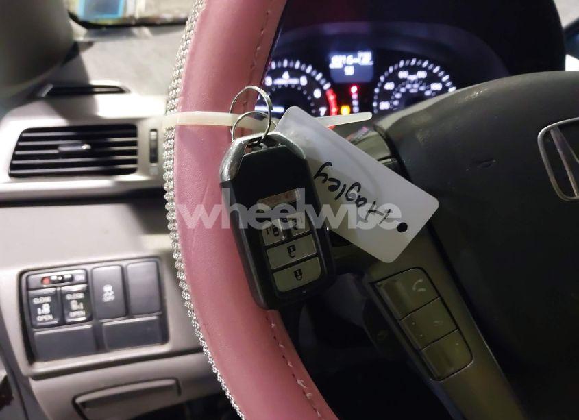 Photo 11 of 2016 Honda Odyssey SE (VIN 5FNRL5H37GB091418)