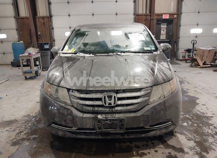 Photo 12 of 2016 Honda Odyssey SE (VIN 5FNRL5H37GB091418)