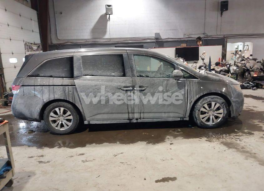 Photo 13 of 2016 Honda Odyssey SE (VIN 5FNRL5H37GB091418)