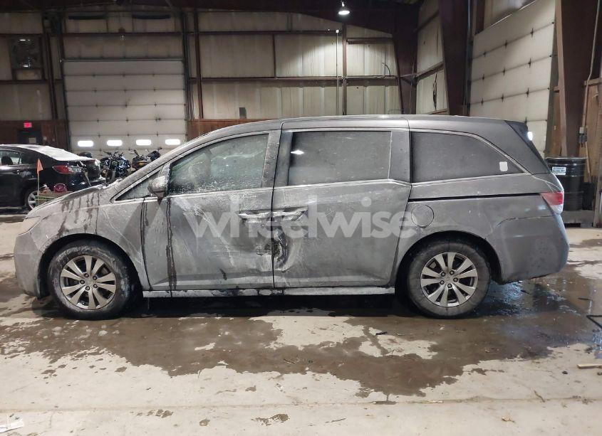 Photo 14 of 2016 Honda Odyssey SE (VIN 5FNRL5H37GB091418)