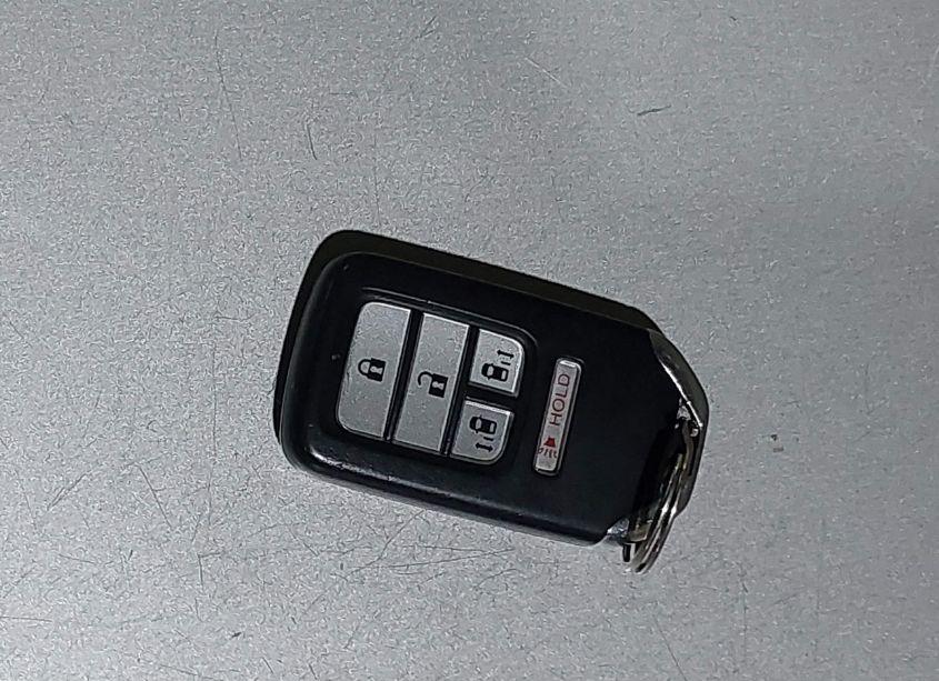 Photo 11 of 2016 Honda Odyssey SE (VIN 5FNRL5H38GB090164)