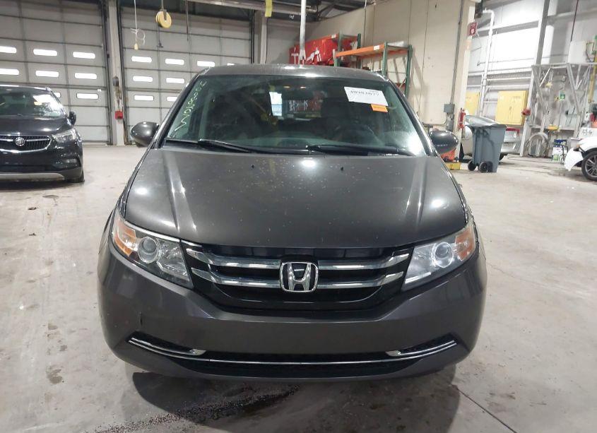 Photo 12 of 2016 Honda Odyssey SE (VIN 5FNRL5H38GB090164)