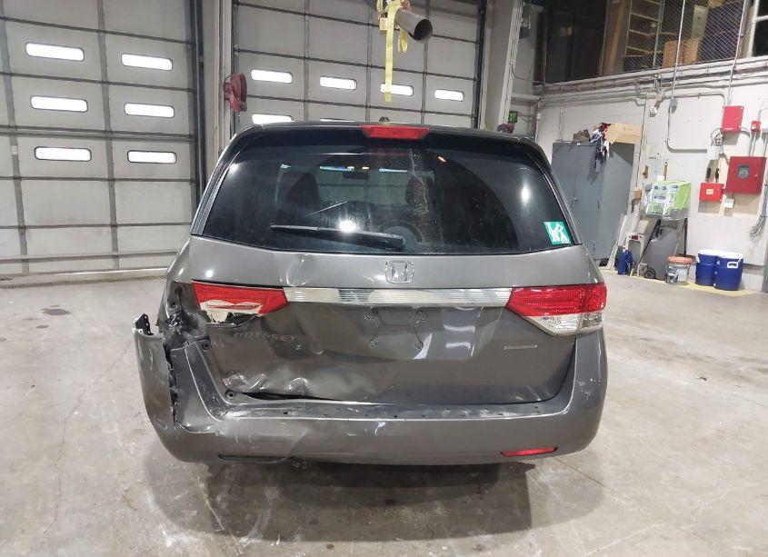 Photo 16 of 2016 Honda Odyssey SE (VIN 5FNRL5H38GB090164)