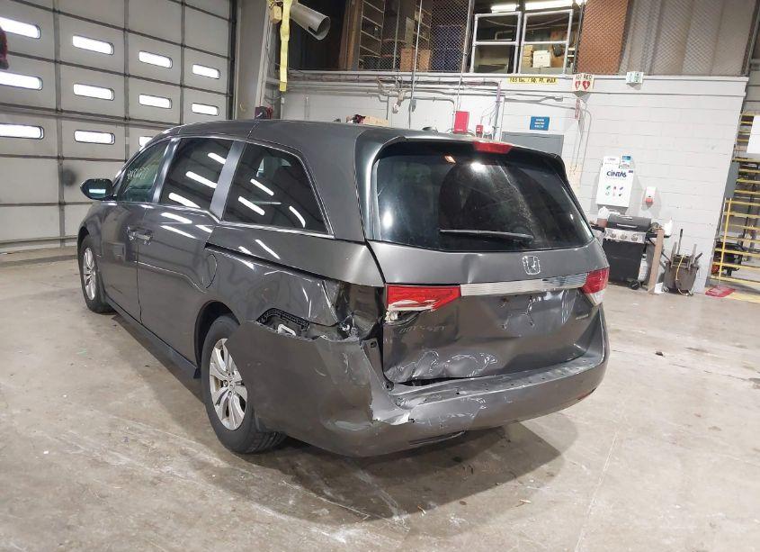 Photo 6 of 2016 Honda Odyssey SE (VIN 5FNRL5H38GB090164)