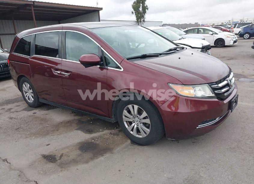 2016 Honda Odyssey SE (VIN 5FNRL5H38GB094778) main photo
