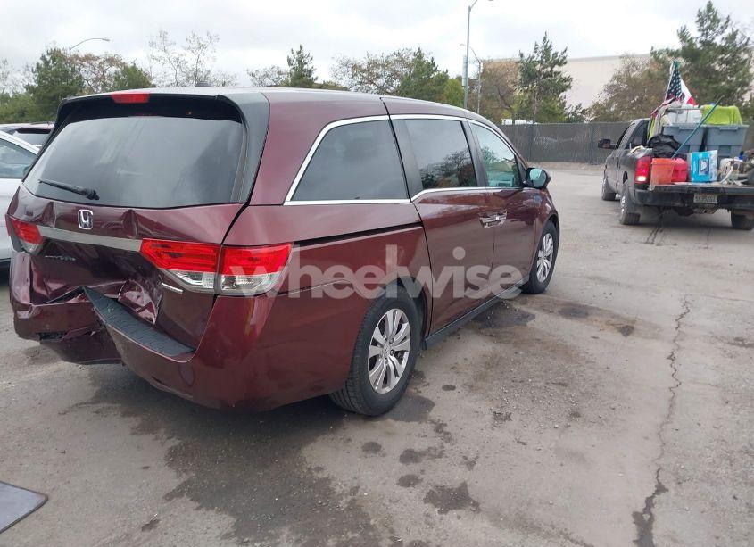 Photo 4 of 2016 Honda Odyssey SE (VIN 5FNRL5H38GB094778)