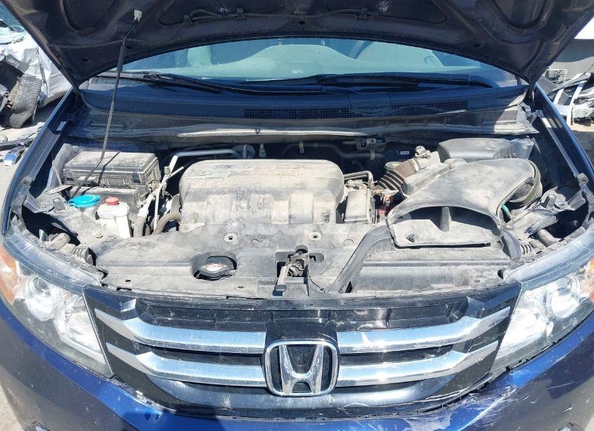 Photo 10 of 2016 Honda Odyssey SE (VIN 5FNRL5H38GB103141)