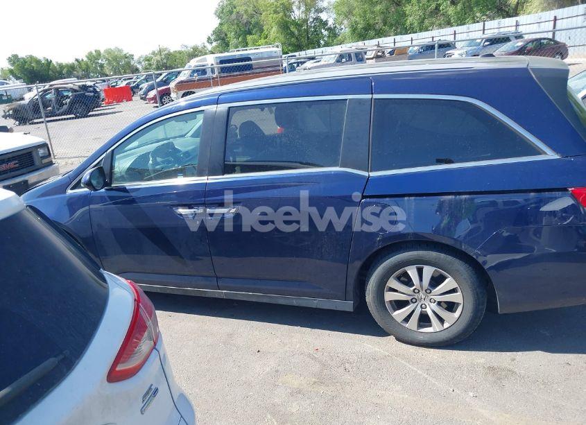 Photo 14 of 2016 Honda Odyssey SE (VIN 5FNRL5H38GB103141)