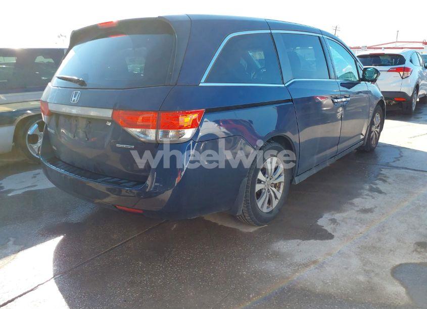Photo 4 of 2016 Honda Odyssey SE (VIN 5FNRL5H38GB115841)