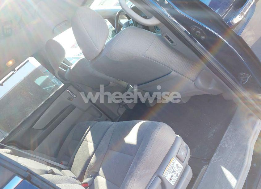 Photo 8 of 2016 Honda Odyssey SE (VIN 5FNRL5H38GB115841)