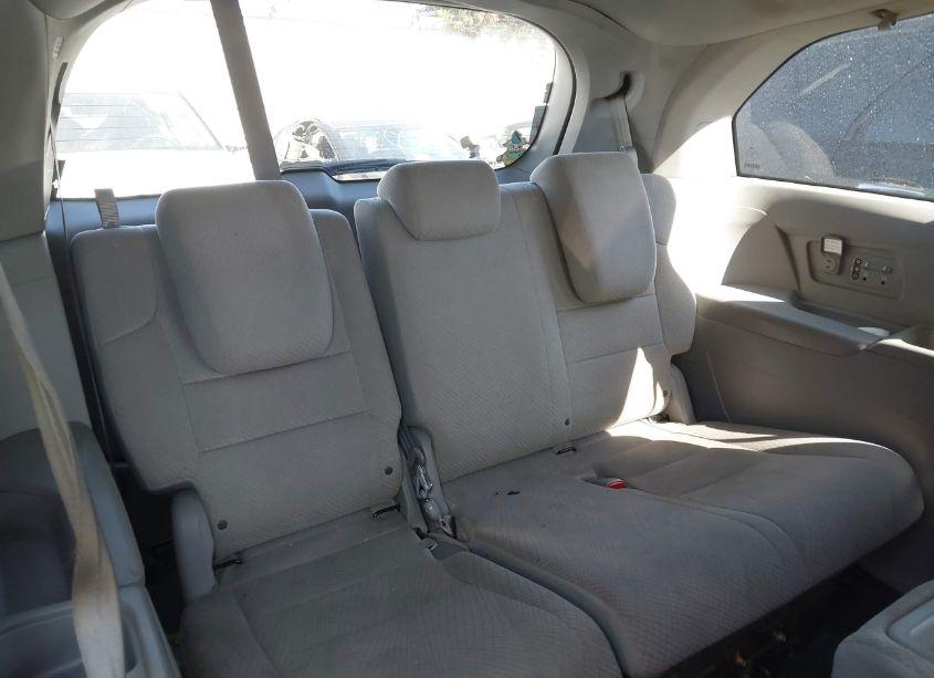 Photo 17 of 2016 Honda Odyssey SE (VIN 5FNRL5H38GB119436)