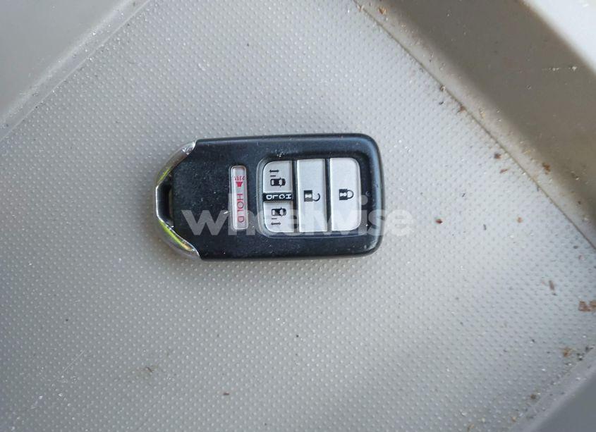 Photo 11 of 2016 Honda Odyssey SE (VIN 5FNRL5H39GB164403)