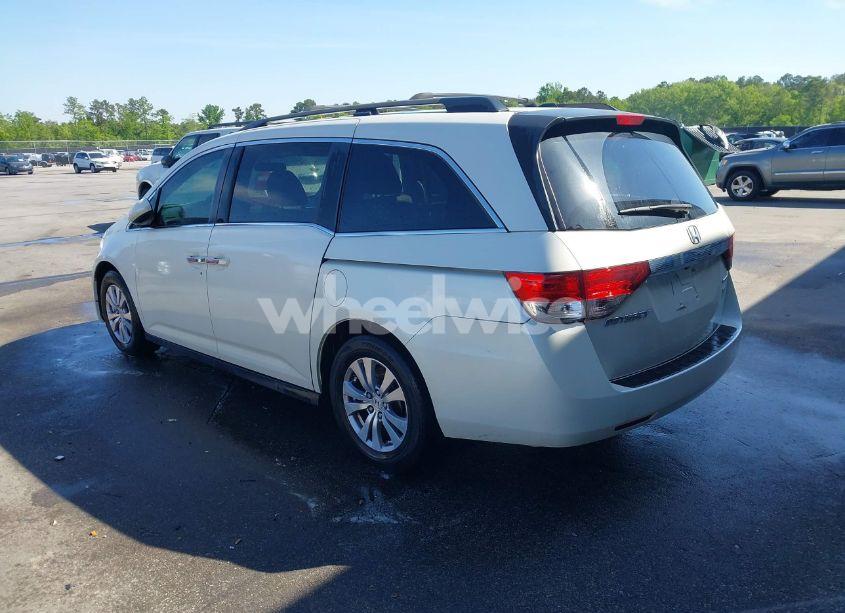 Photo 3 of 2016 Honda Odyssey SE (VIN 5FNRL5H39GB164403)