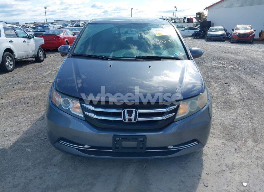 Photo 12 of 2016 Honda Odyssey SE (VIN 5FNRL5H3XGB043251)