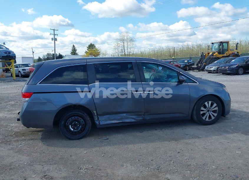 Photo 13 of 2016 Honda Odyssey SE (VIN 5FNRL5H3XGB043251)