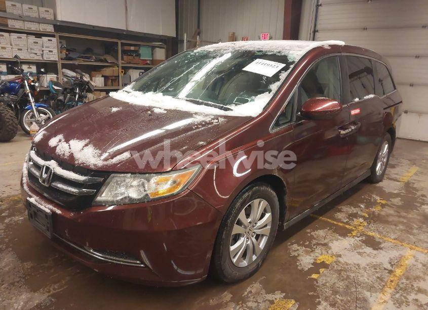 Photo 2 of 2016 Honda Odyssey SE (VIN 5FNRL5H3XGB129451)