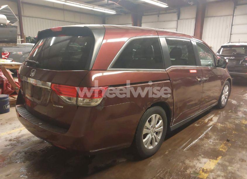 Photo 4 of 2016 Honda Odyssey SE (VIN 5FNRL5H3XGB129451)