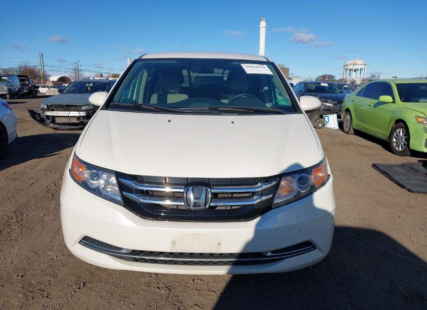 Photo 12 of 2016 Honda Odyssey SE (VIN 5FNRL5H3XGB162885)