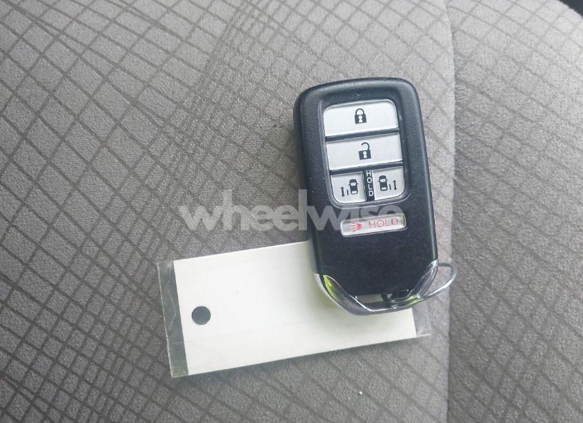 Photo 11 of 2017 Honda Odyssey SE (VIN 5FNRL5H3XHB026595)