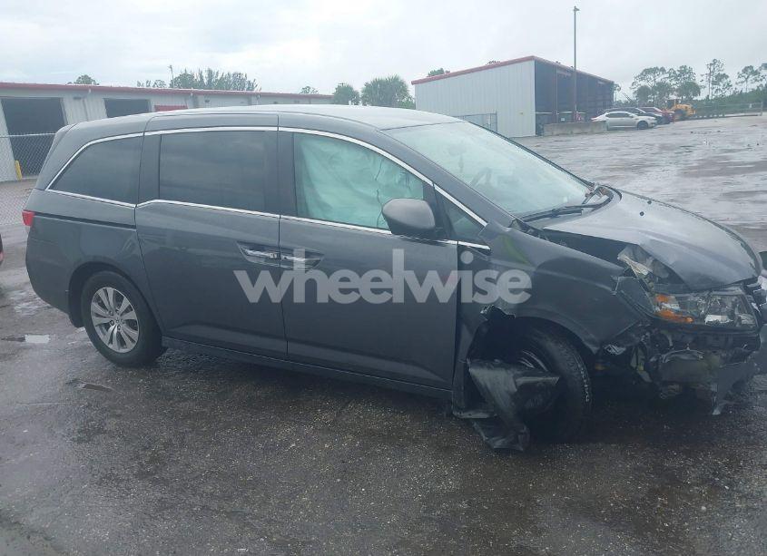 Photo 13 of 2017 Honda Odyssey SE (VIN 5FNRL5H3XHB026595)