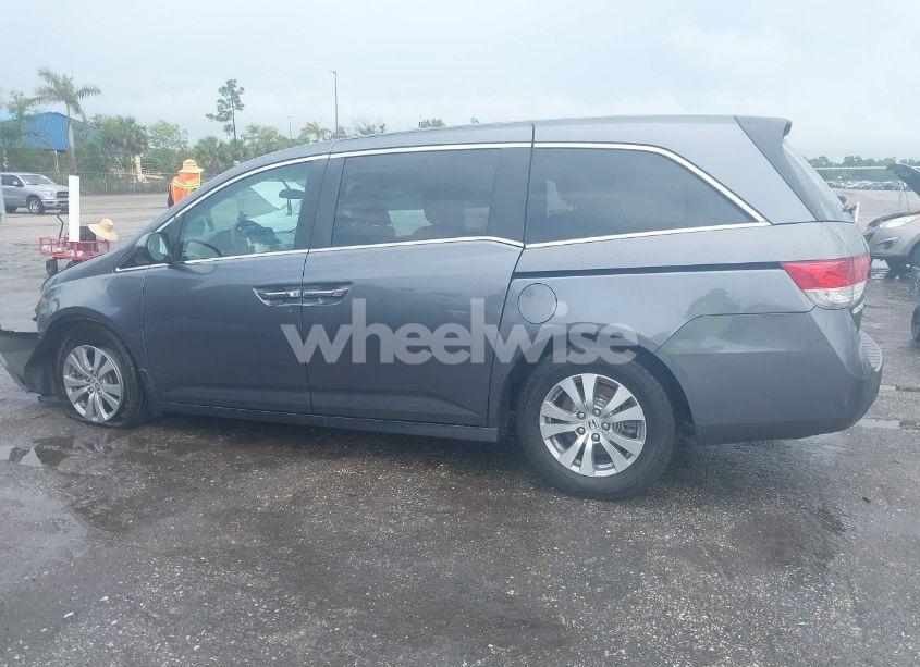 Photo 14 of 2017 Honda Odyssey SE (VIN 5FNRL5H3XHB026595)