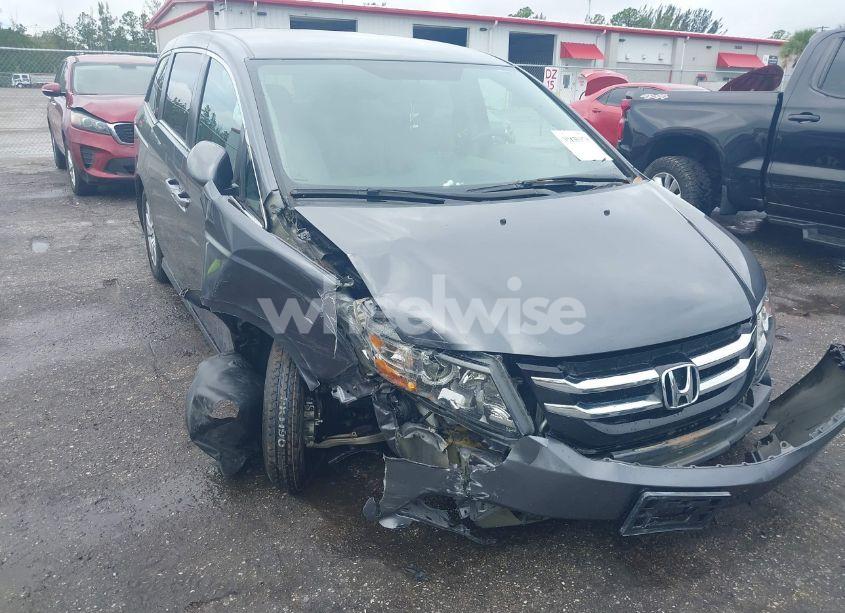 Photo 6 of 2017 Honda Odyssey SE (VIN 5FNRL5H3XHB026595)