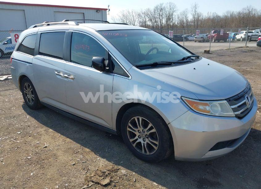 2011 Honda Odyssey EX (VIN 5FNRL5H40BB034950) main photo