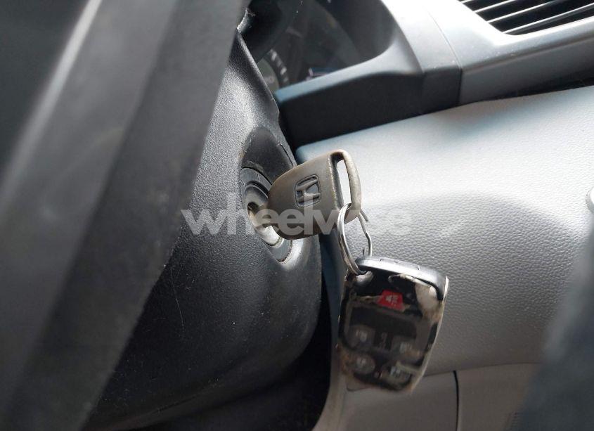 Photo 11 of 2011 Honda Odyssey EX (VIN 5FNRL5H40BB034950)