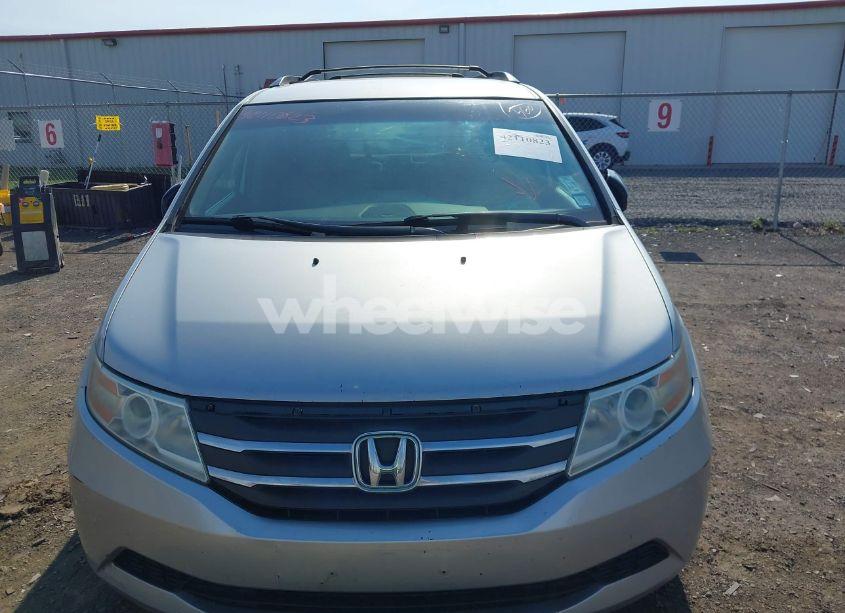 Photo 13 of 2011 Honda Odyssey EX (VIN 5FNRL5H40BB034950)
