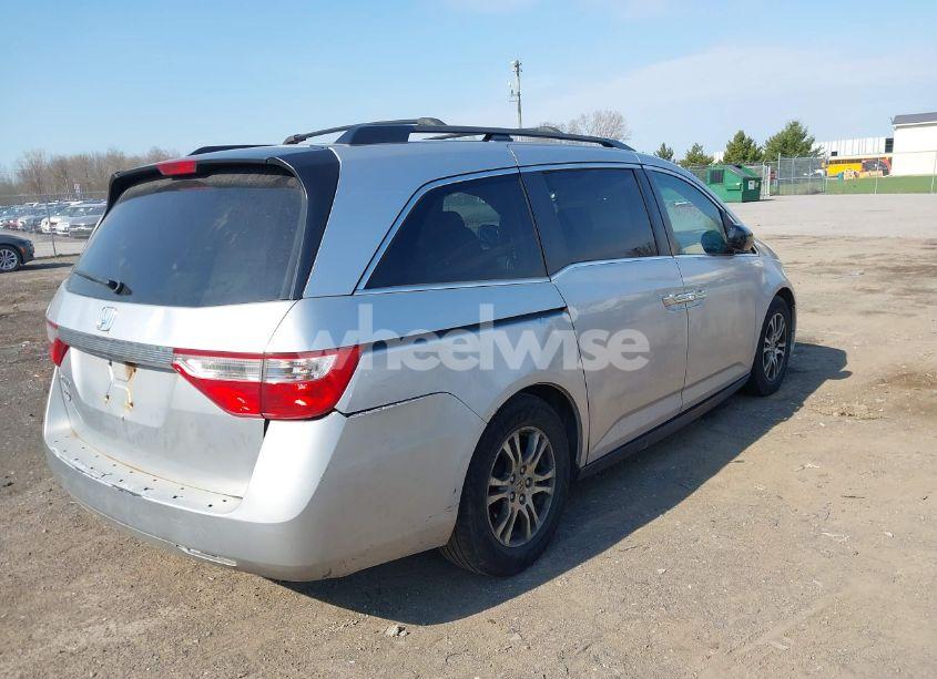Photo 4 of 2011 Honda Odyssey EX (VIN 5FNRL5H40BB034950)