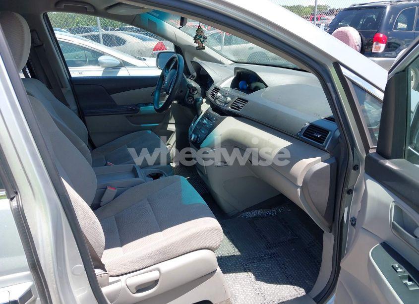 Photo 5 of 2011 Honda Odyssey EX (VIN 5FNRL5H40BB035225)