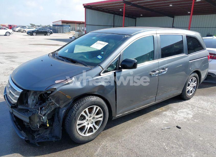 Photo 2 of 2012 Honda Odyssey EX (VIN 5FNRL5H40CB063334)