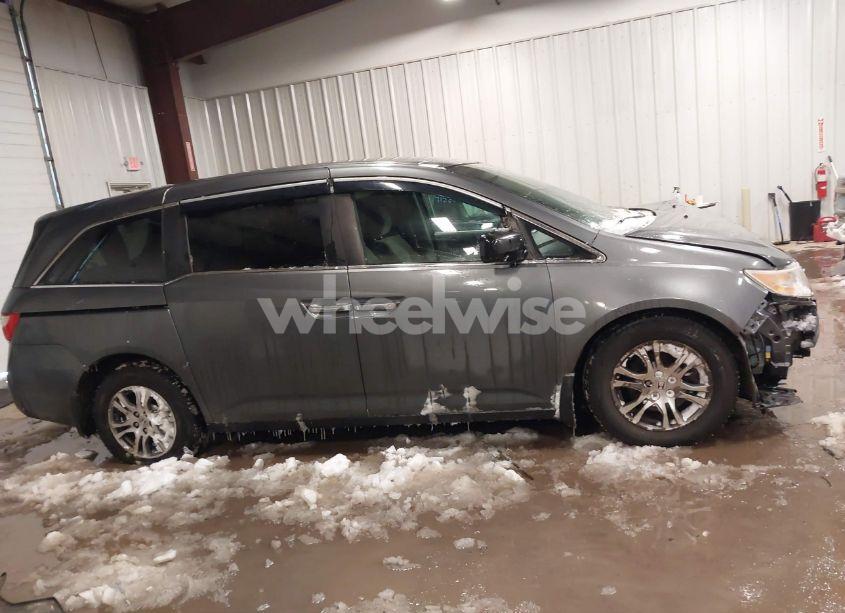 Photo 14 of 2013 Honda Odyssey EX (VIN 5FNRL5H40DB008772)