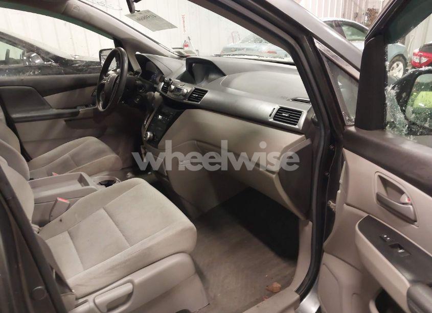 Photo 5 of 2013 Honda Odyssey EX (VIN 5FNRL5H40DB008772)