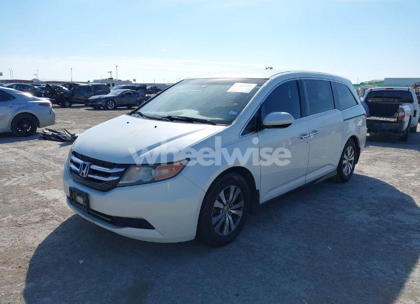 Photo 2 of 2014 Honda Odyssey EX (VIN 5FNRL5H40EB020728)