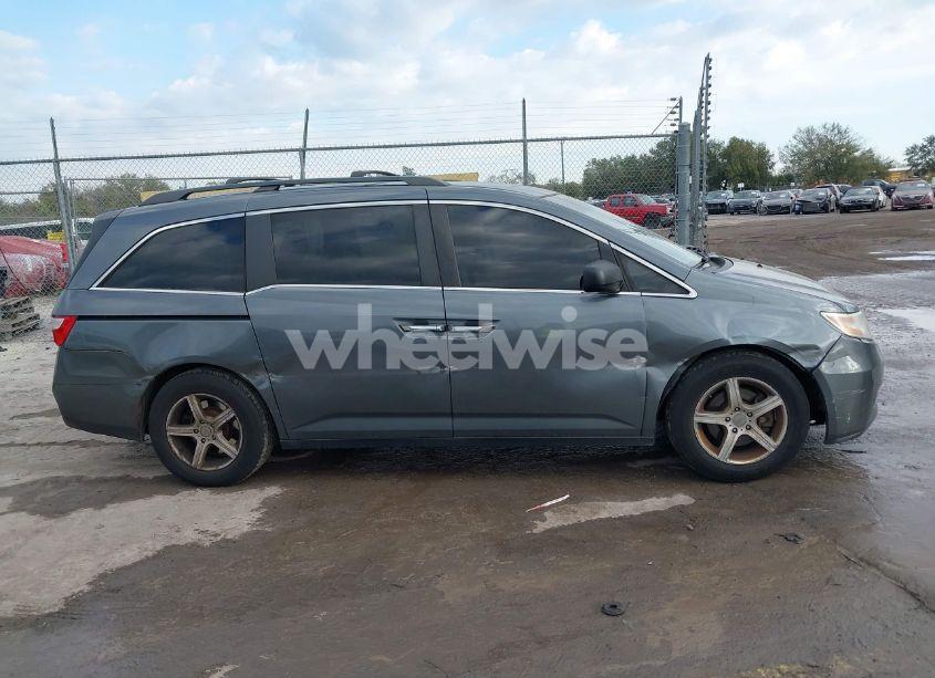 Photo 13 of 2011 Honda Odyssey EX (VIN 5FNRL5H41BB025657)