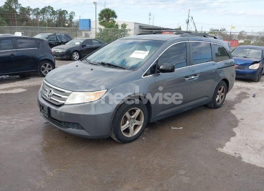 Photo 2 of 2011 Honda Odyssey EX (VIN 5FNRL5H41BB025657)
