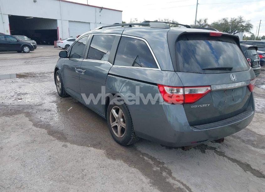 Photo 3 of 2011 Honda Odyssey EX (VIN 5FNRL5H41BB025657)