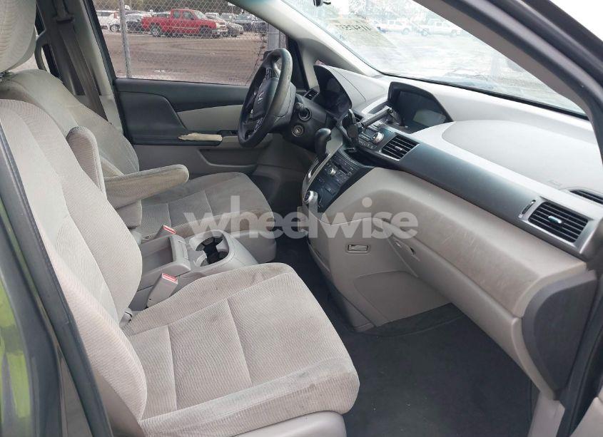 Photo 5 of 2011 Honda Odyssey EX (VIN 5FNRL5H41BB025657)