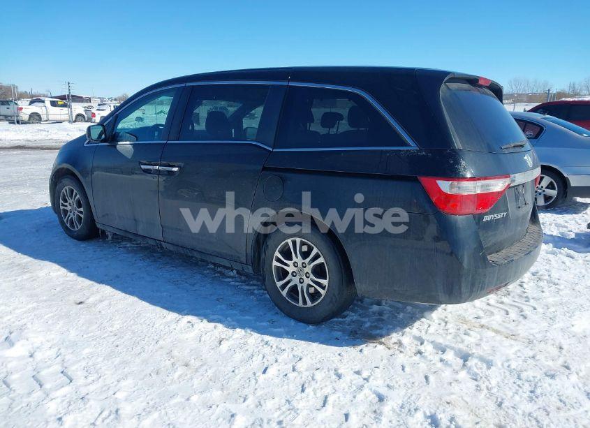 Photo 3 of 2011 Honda Odyssey EX (VIN 5FNRL5H41BB033760)