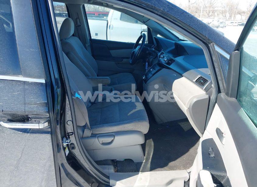 Photo 5 of 2011 Honda Odyssey EX (VIN 5FNRL5H41BB033760)