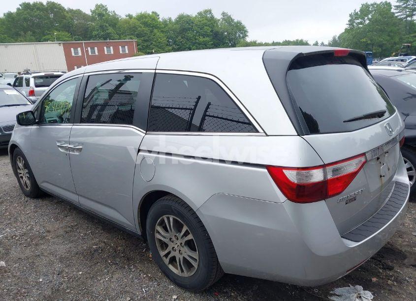 Photo 3 of 2013 Honda Odyssey EX (VIN 5FNRL5H41DB077812)