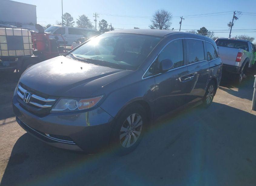 Photo 2 of 2015 Honda Odyssey EX (VIN 5FNRL5H41FB068126)