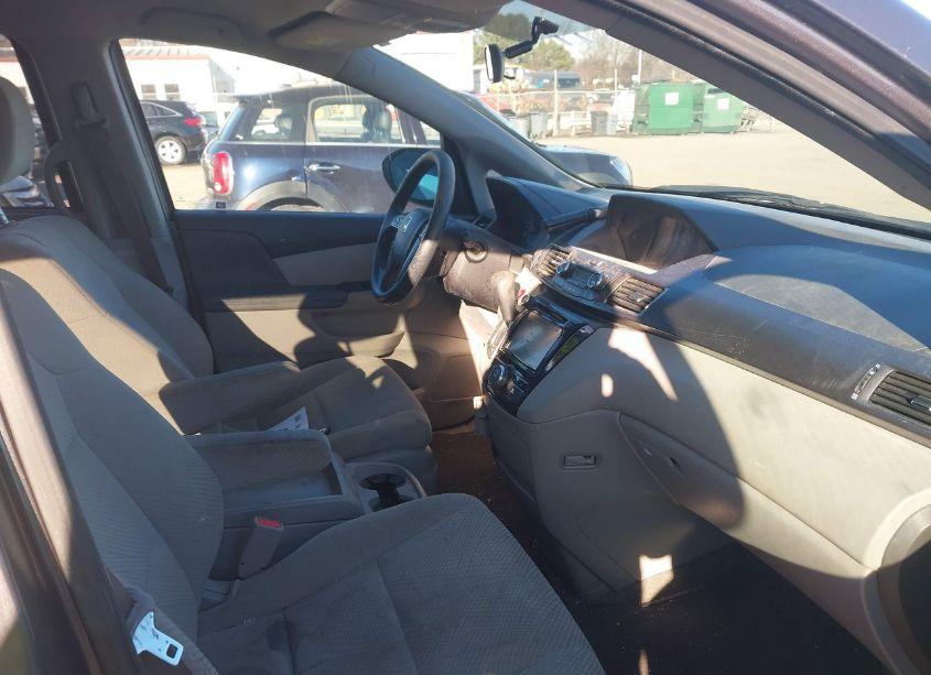 Photo 5 of 2015 Honda Odyssey EX (VIN 5FNRL5H41FB068126)