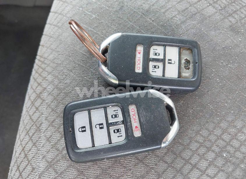 Photo 11 of 2015 Honda Odyssey EX (VIN 5FNRL5H41FB101738)