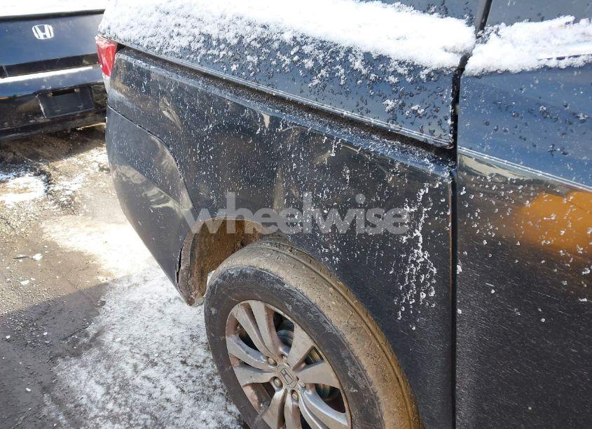 Photo 18 of 2016 Honda Odyssey EX (VIN 5FNRL5H41GB028808)