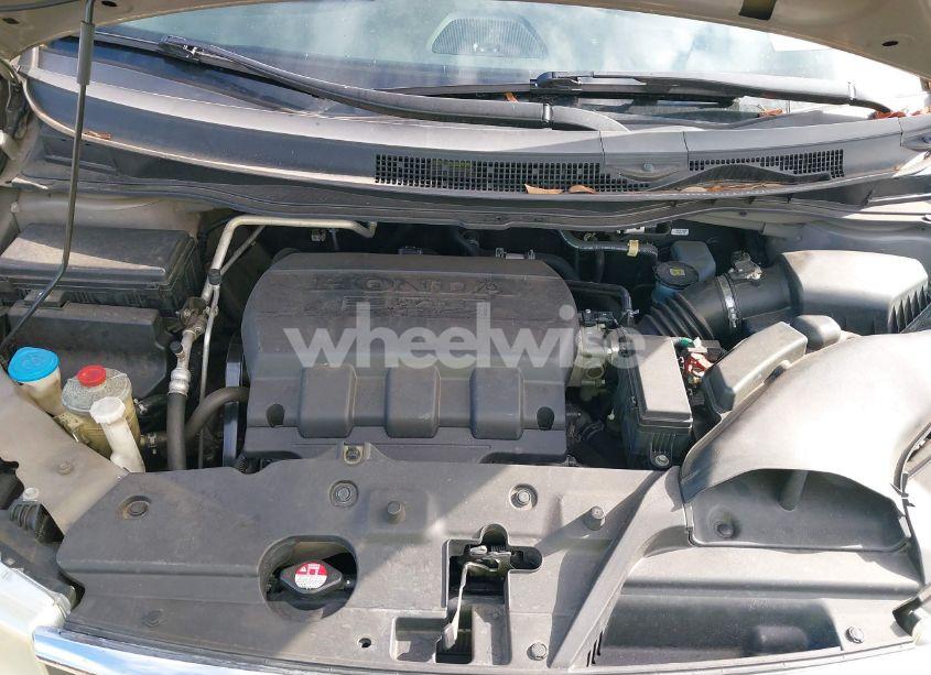 Photo 10 of 2011 Honda Odyssey EX (VIN 5FNRL5H42BB062846)