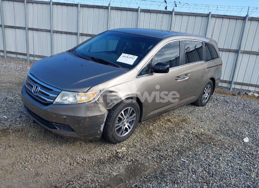Photo 2 of 2011 Honda Odyssey EX (VIN 5FNRL5H42BB062846)