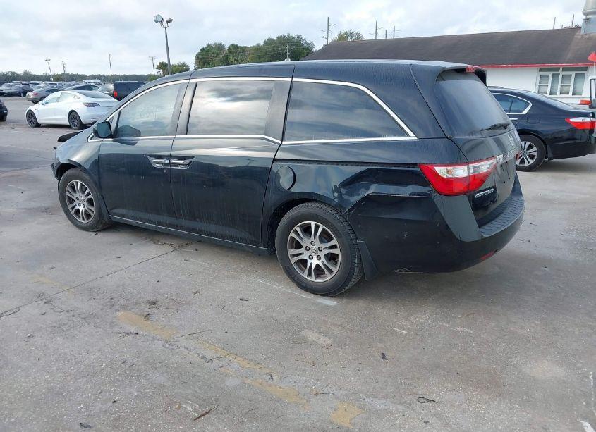 Photo 3 of 2013 Honda Odyssey EX (VIN 5FNRL5H42DB072845)