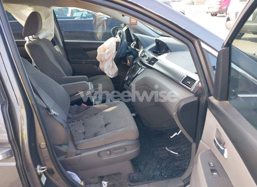Photo 5 of 2014 Honda Odyssey EX (VIN 5FNRL5H42EB112097)